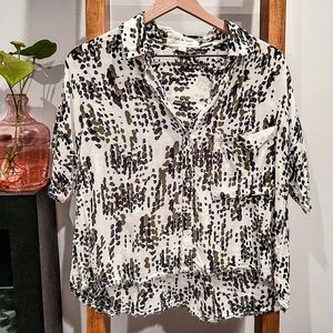 Cloth & Stone SZ M Abstract Camo Cropped Button Down!